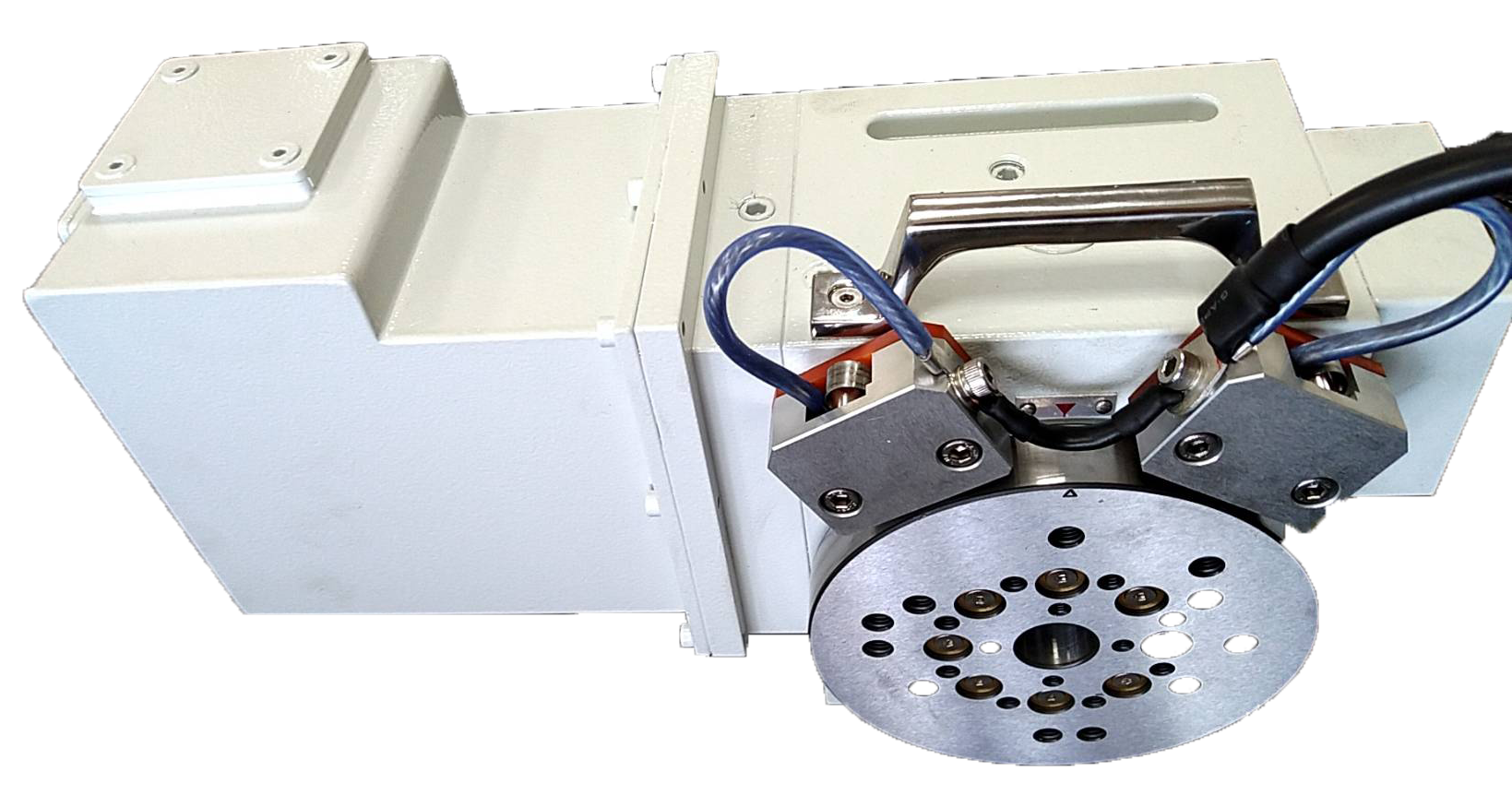 Fully immersed in water.Fully immersed in oil.A.B axis indexing plate